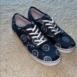 Women’s Navy Print Vans